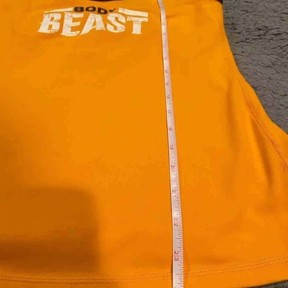 Beach Body Tank Top Size Medium - Picture 10 of 12
